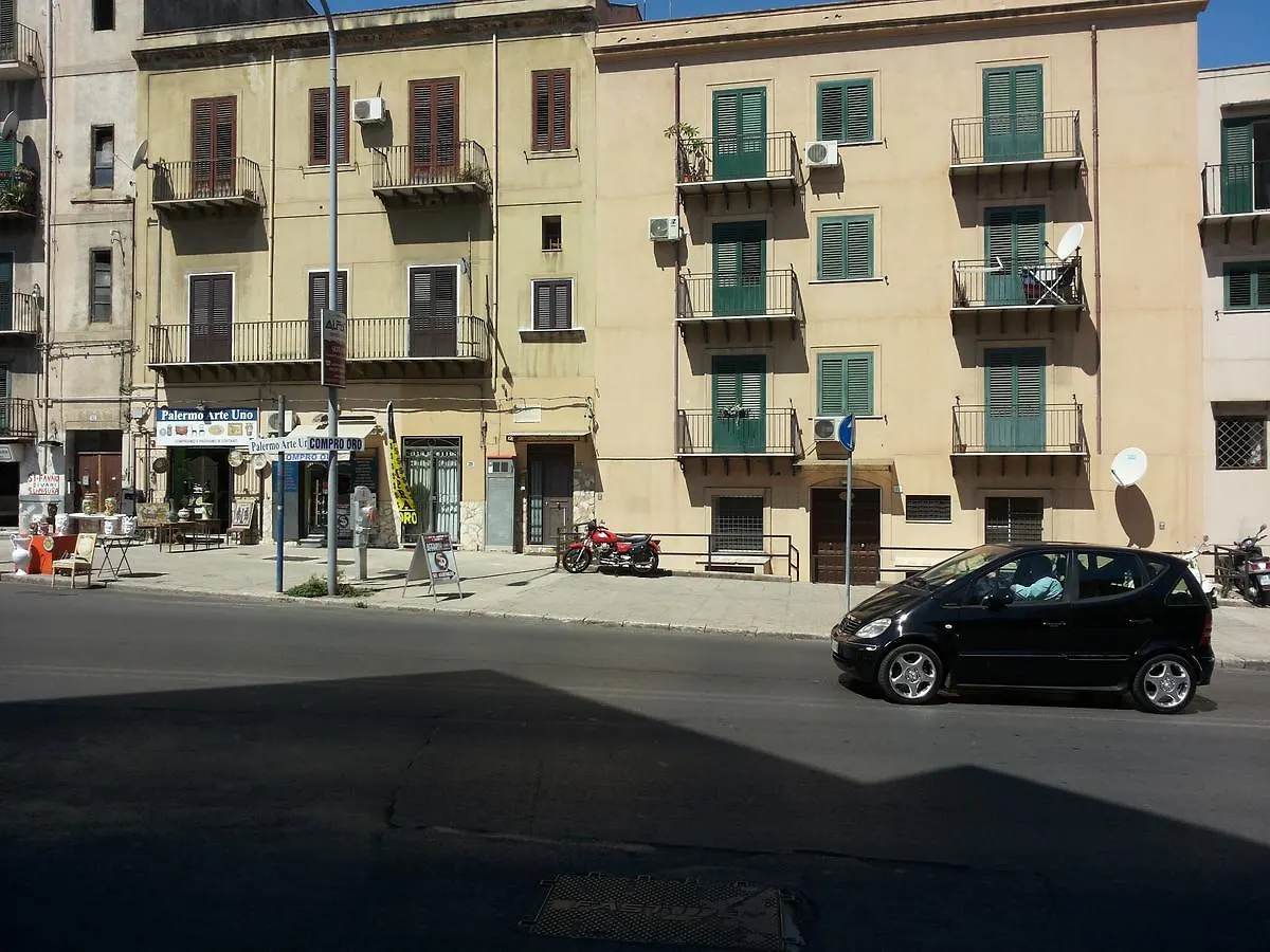 Porta Nuove Vacanze Palermo 0*,